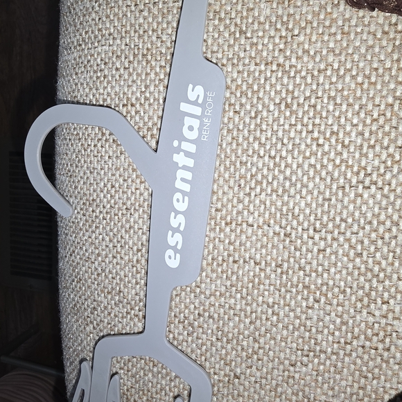 Rene Rofe Brown and Tan Seamless Wireless Bras Size Medium - Picture 3 of 10